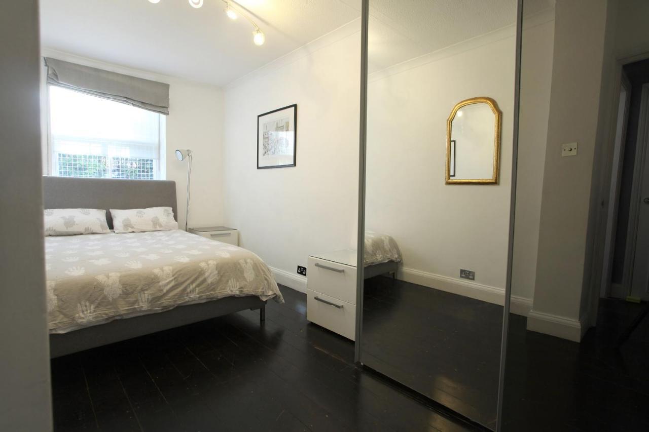 Walk To Notting Hill /Paddington 1 B/R With Patio Lejlighed London Eksteriør billede